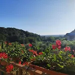 Da Luca E Simona *